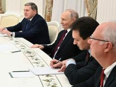 Ушаков, Путин, Дмитриев – переговоры. Фото: iz.ru